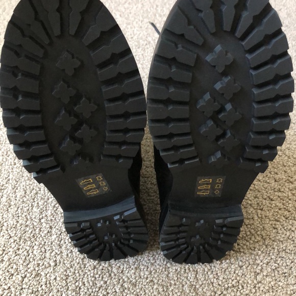 NWT [J.Crew] Gwen Lug-sole Leather Lace-up Tall Shaft Boots- 7 - Picture 7 of 9